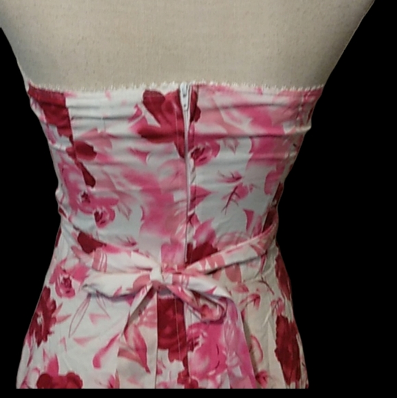 4/$20 MUST BUNDLE! Ruby Rox White Strapless Floral Midi Dress Size 3 - Picture 3 of 7